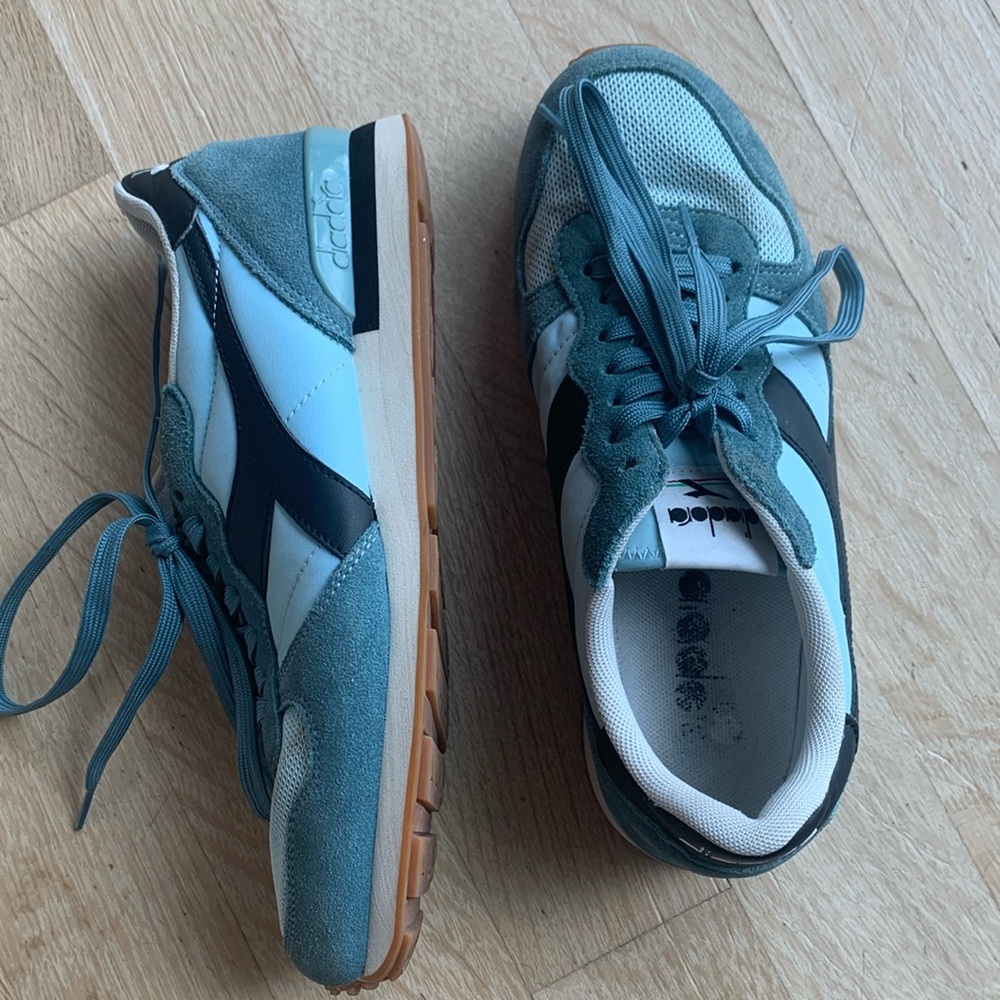 Diadora Sneakers Blue Black size 6.5 M